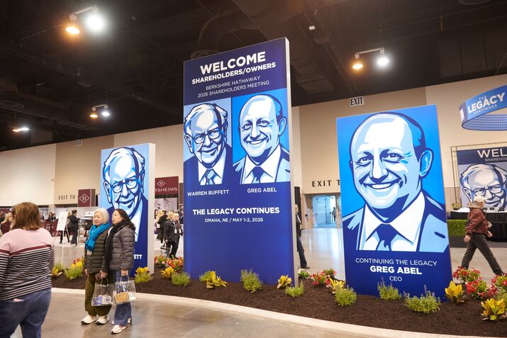 Inside The Berkshire Hathaway Annual General Meeting