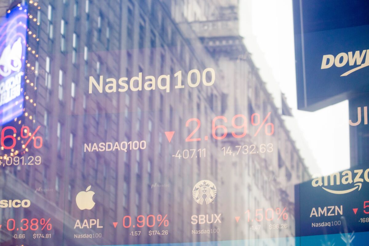 ブルームバーグのニュース記事「【今朝の５本】仕事始めに読んでおきたい厳選ニュース」の画像