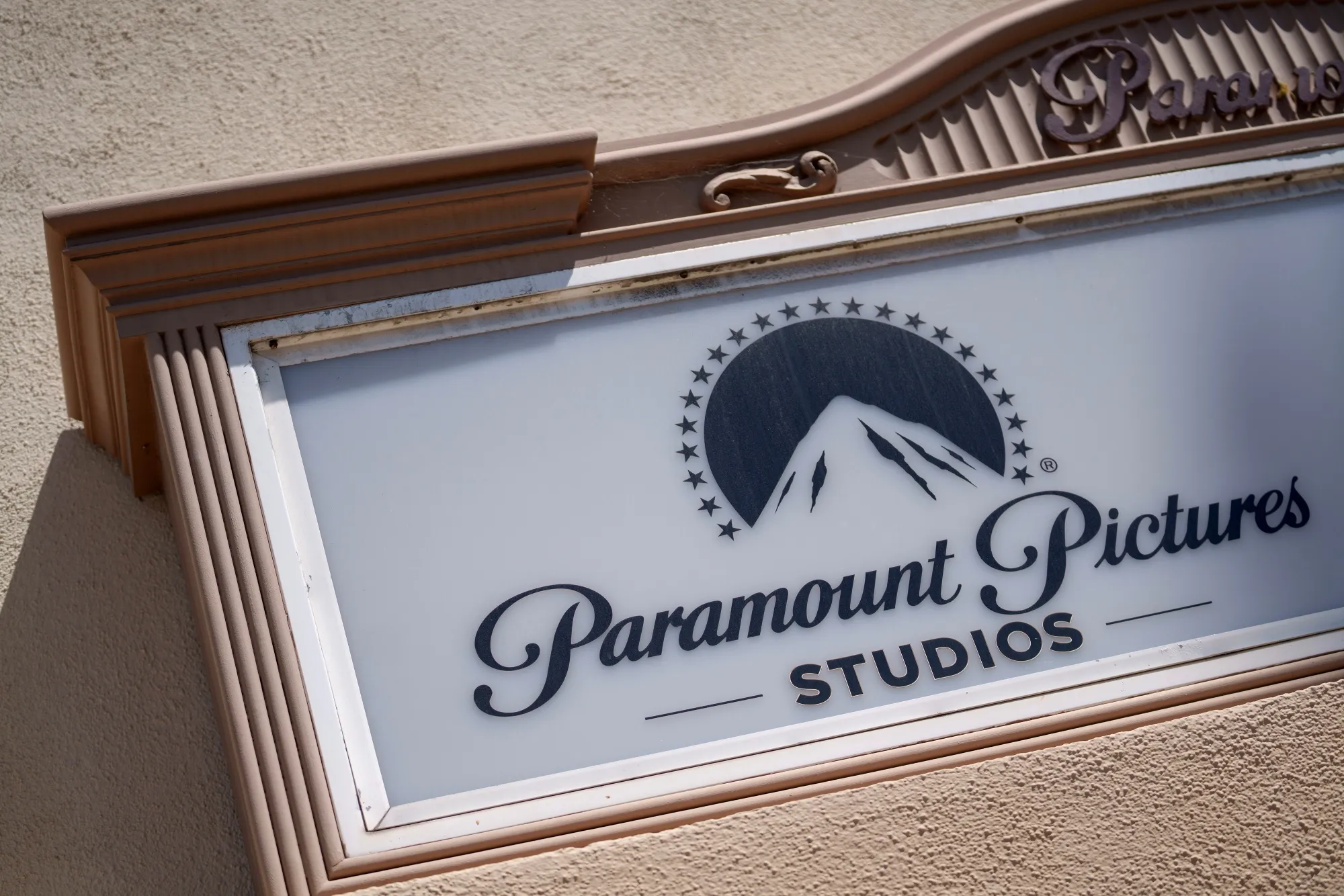 Dont Miss This Us Regulators Approve Skydances Paramount Takeover - uc4tysu