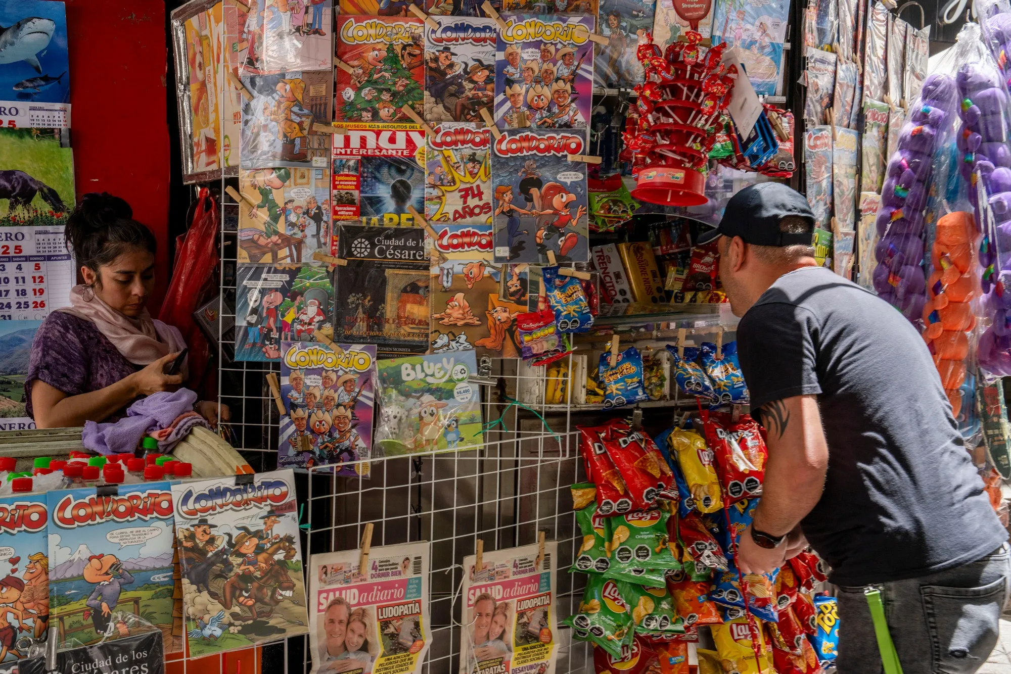 Puesto de venta en el centro de&nbsp;Santiago, Chile