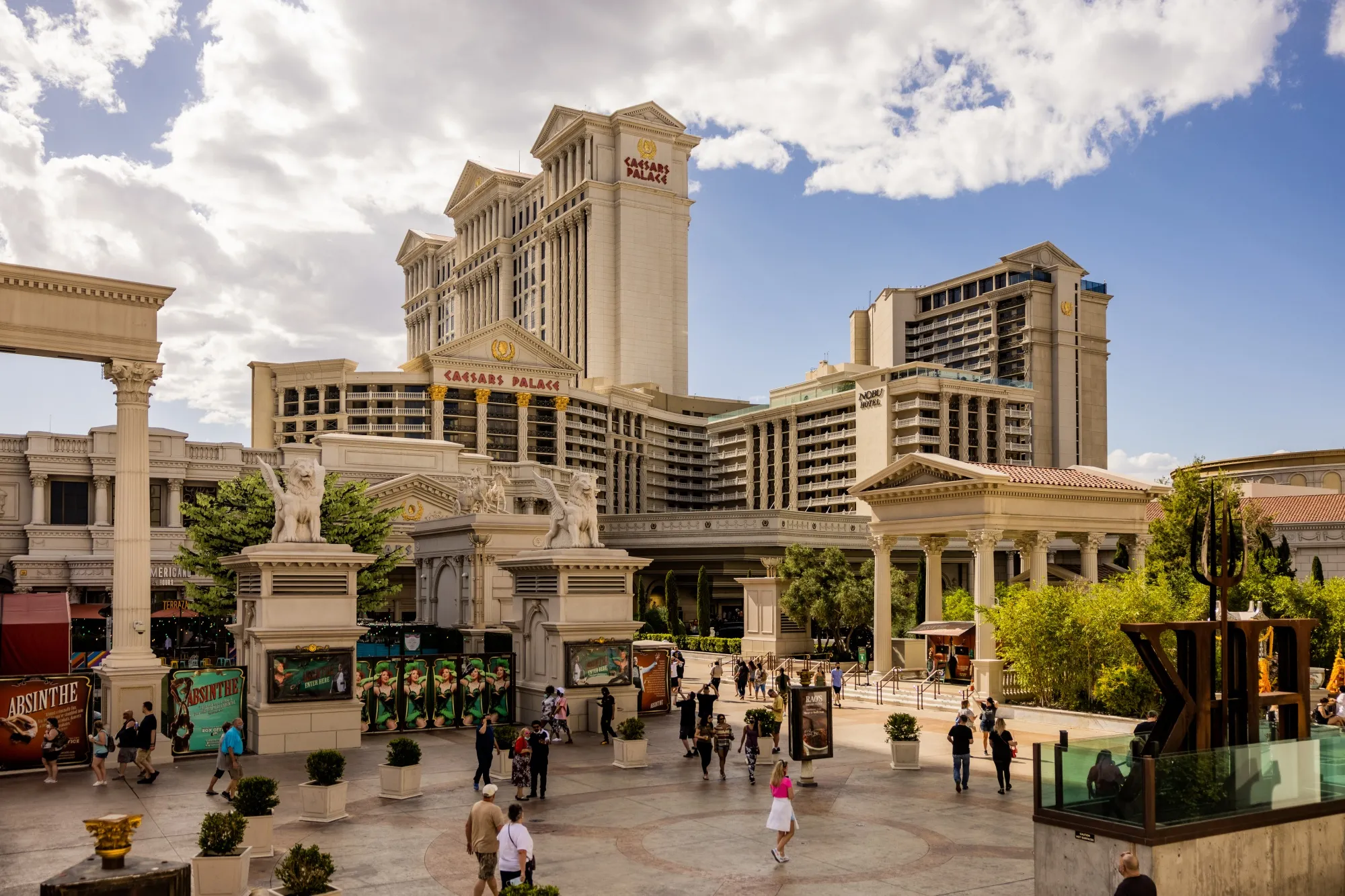 Caesars Fails to Pay Off Five Years After Biggest Casino Merger - Bloomberg