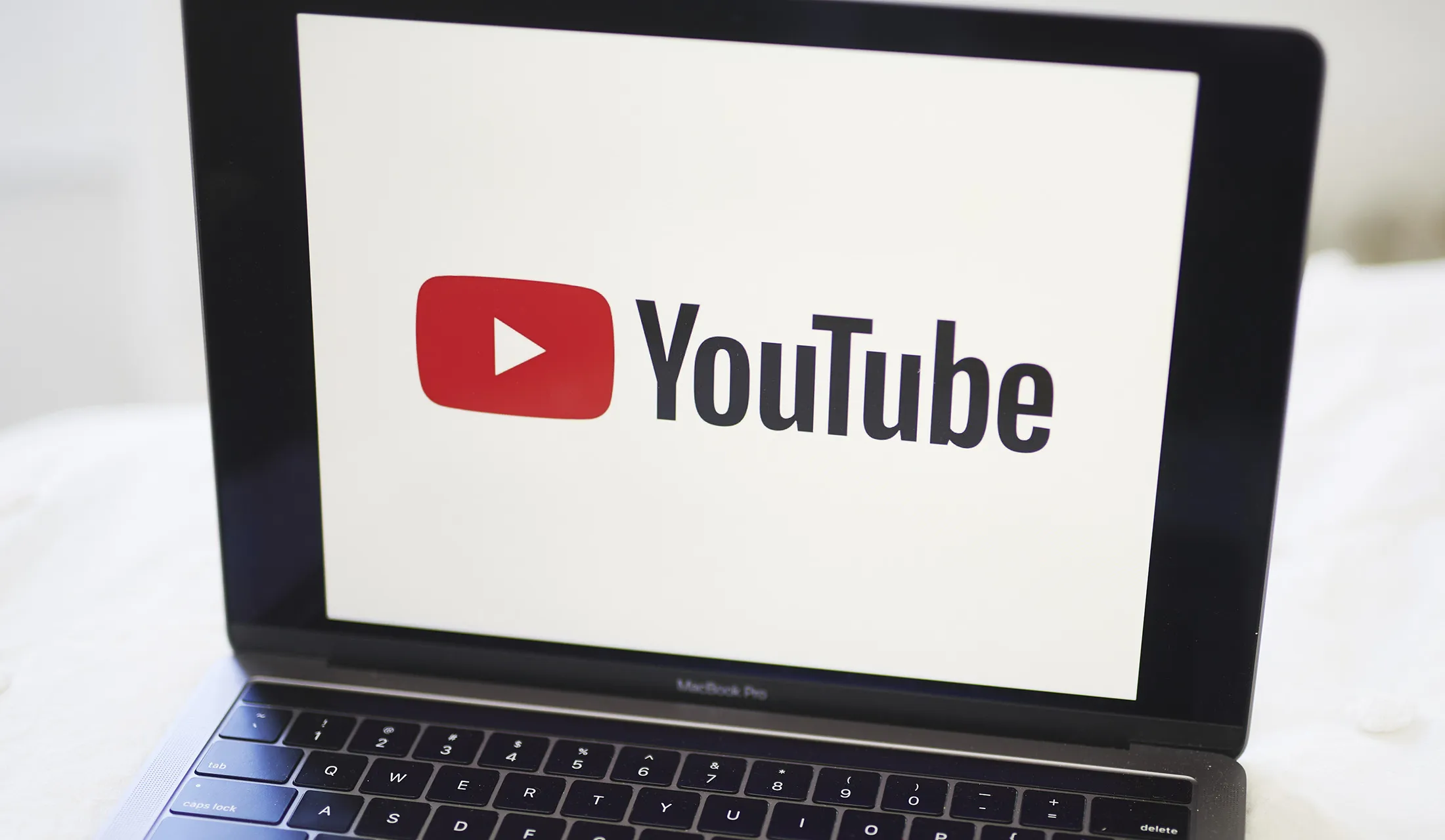 YouTube's TV-Based Views Skyrocket, Paving Way For Ad Push