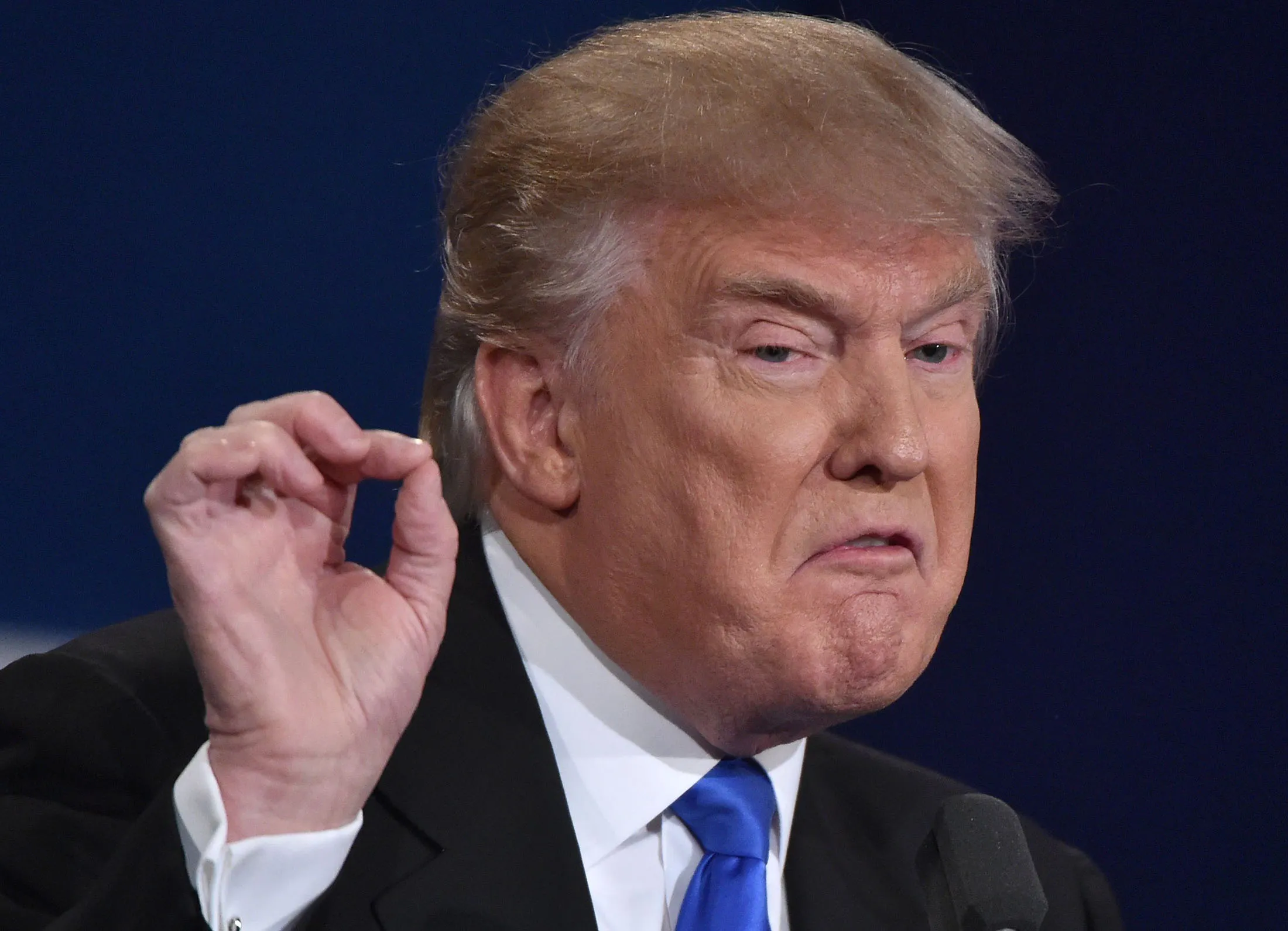 トランプ氏のツイッターでの政策発表、就任後も「間違いなく」続く - Bloomberg