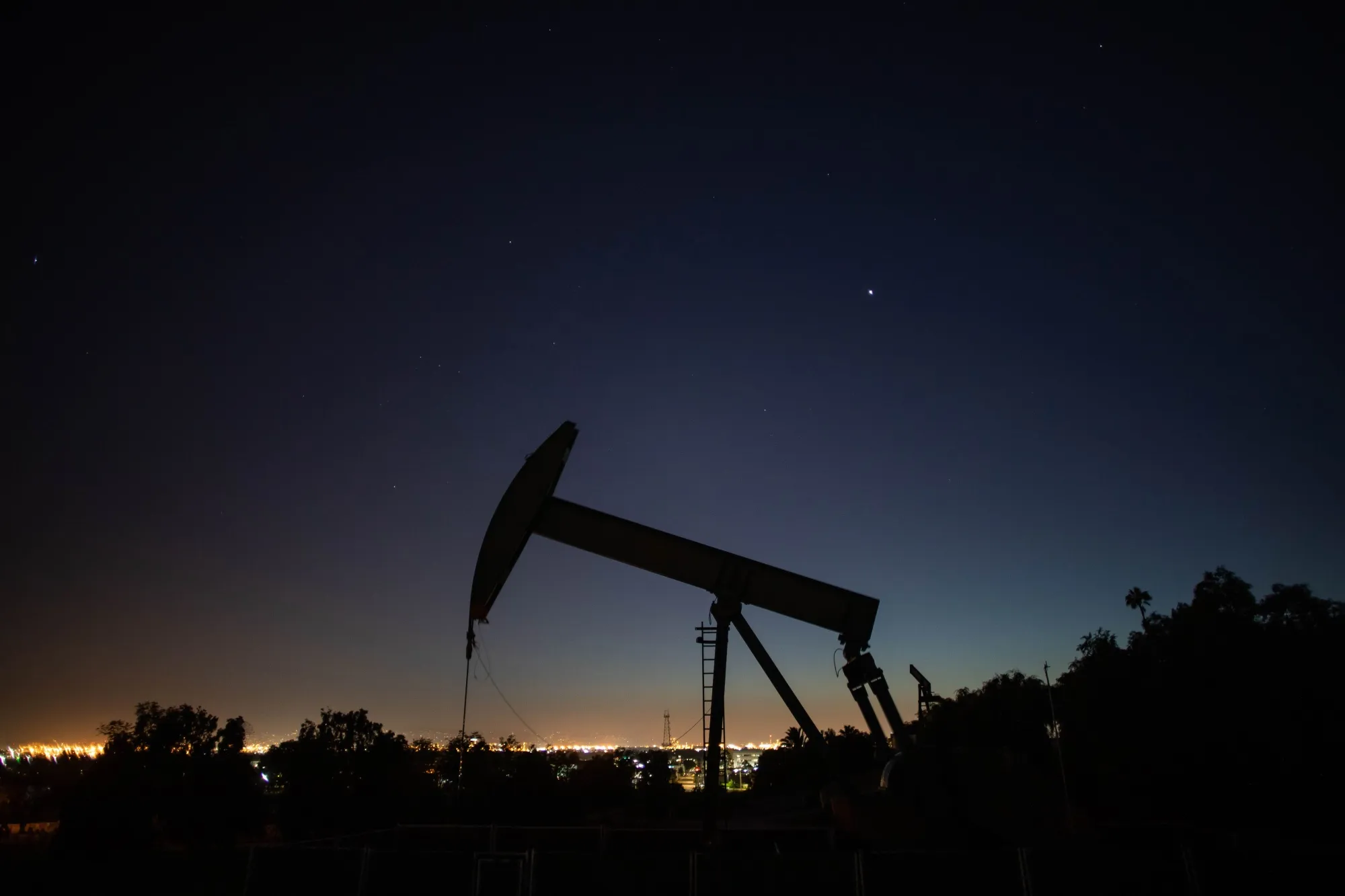 An oil pumpjack&nbsp;in Long Beach, California.&nbsp;