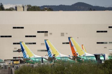 China Orders Boeing Jet Delivery Halt As Trade War Expands