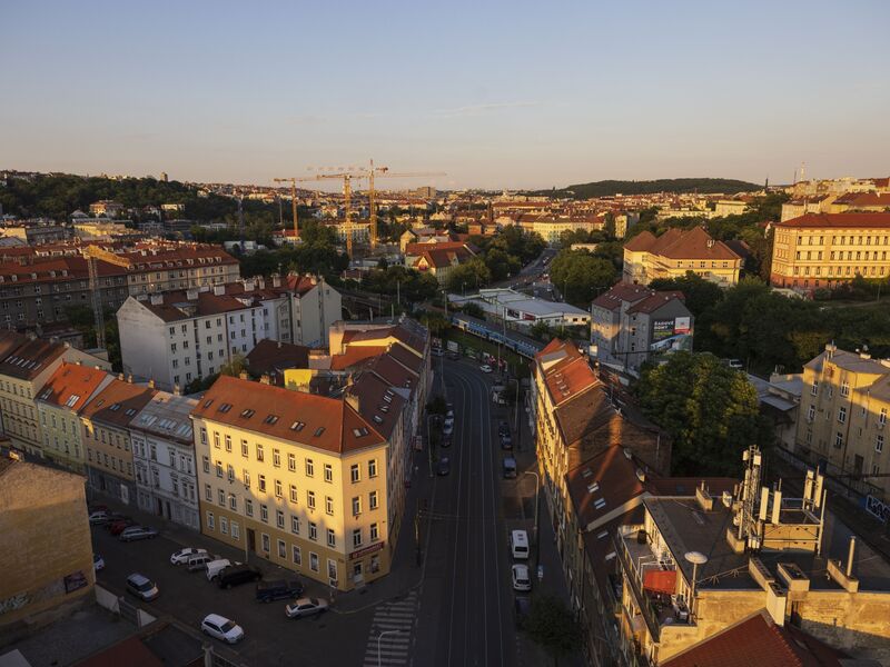 relates to The World's Bubbliest Housing Markets Are Flashing Warning Signs