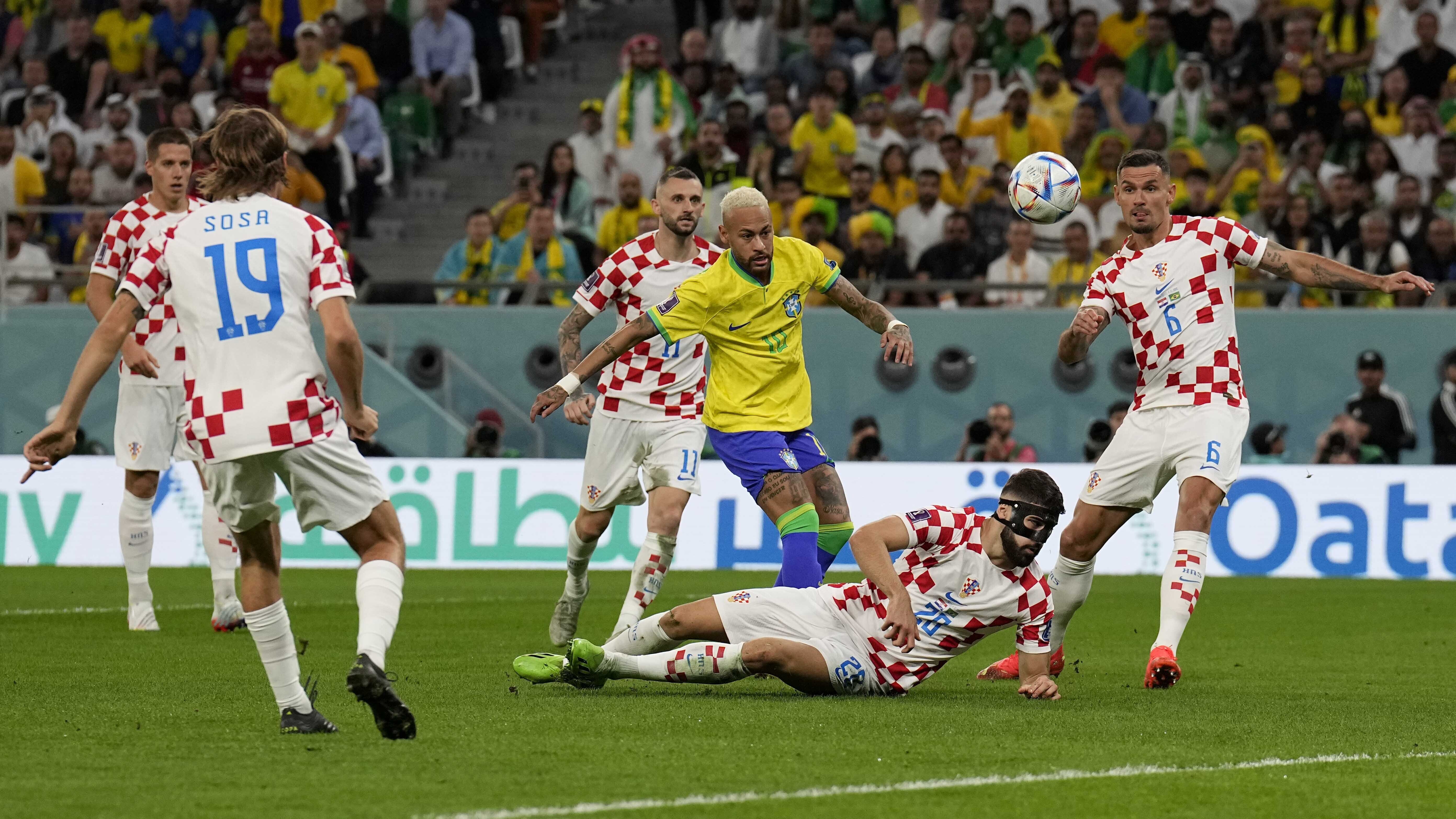 2022 World Cup: Neymar Convert Penalty Kick Goal vs. South Korea