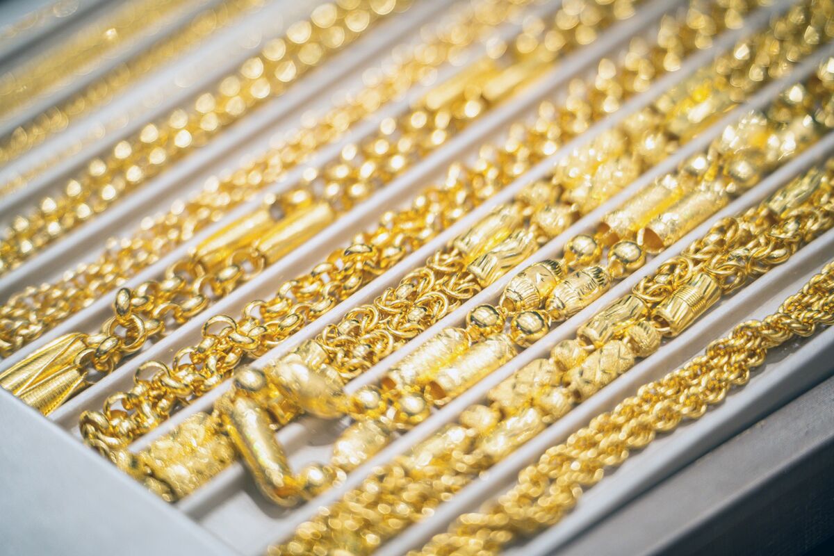 China’s Gold Imports Surge After International Prices Slump