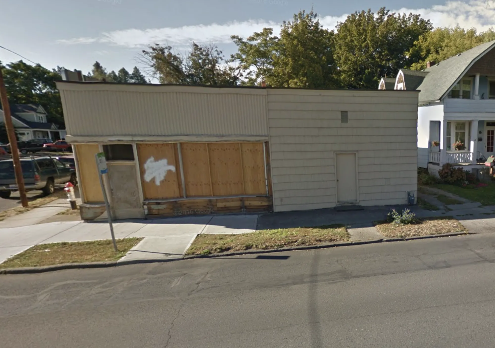 Corner stores can anchor a neighborhood | CNU, image size:2000x1408