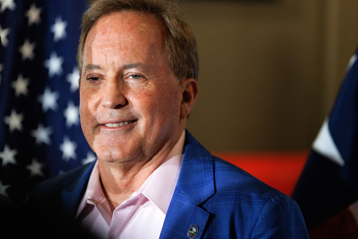 Trump’s Super PAC to Pump $10 Million Into Texas to Boost Paxton
