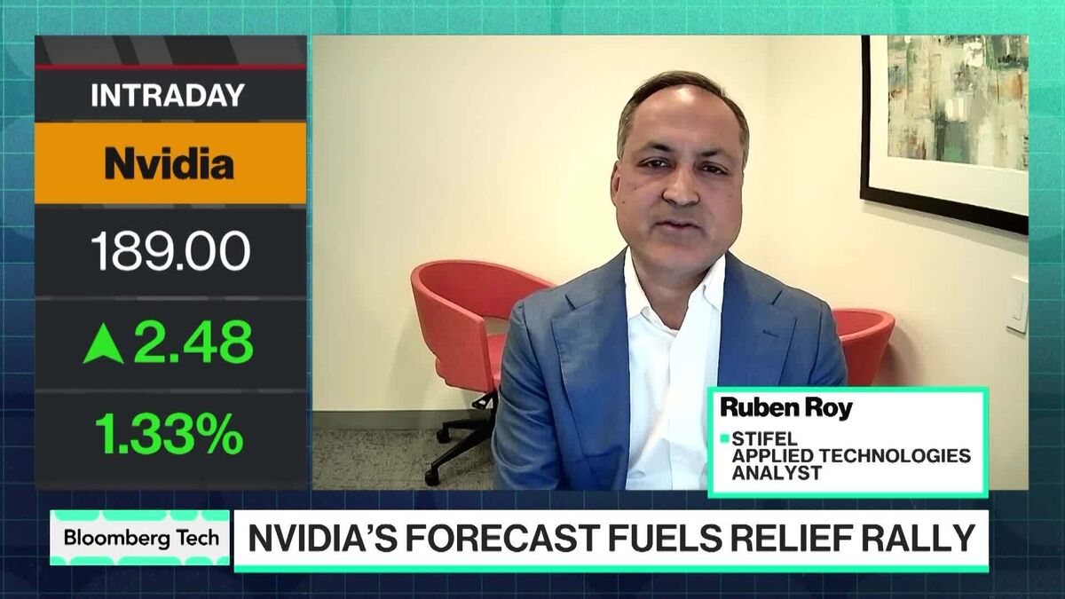⚫️ BLOOMBERG: "Nvidia: Le prospettive di crescita placano le paure di una bolla nell'AI secondo Roy Ruben di Stifel"