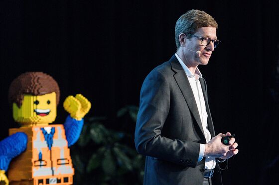 Lego CEO Undaunted by Virus Fear, Sees 60% More China Shops