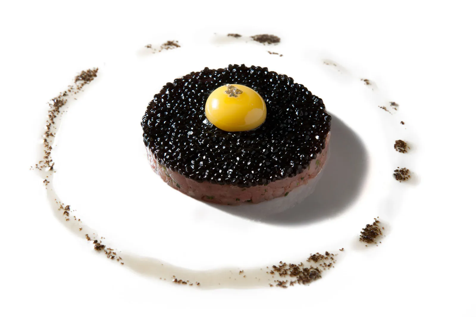 Acquerello's veal tartare, quail egg, toasted crostini, and truffle ‘caviar.’ Source: Acquerello