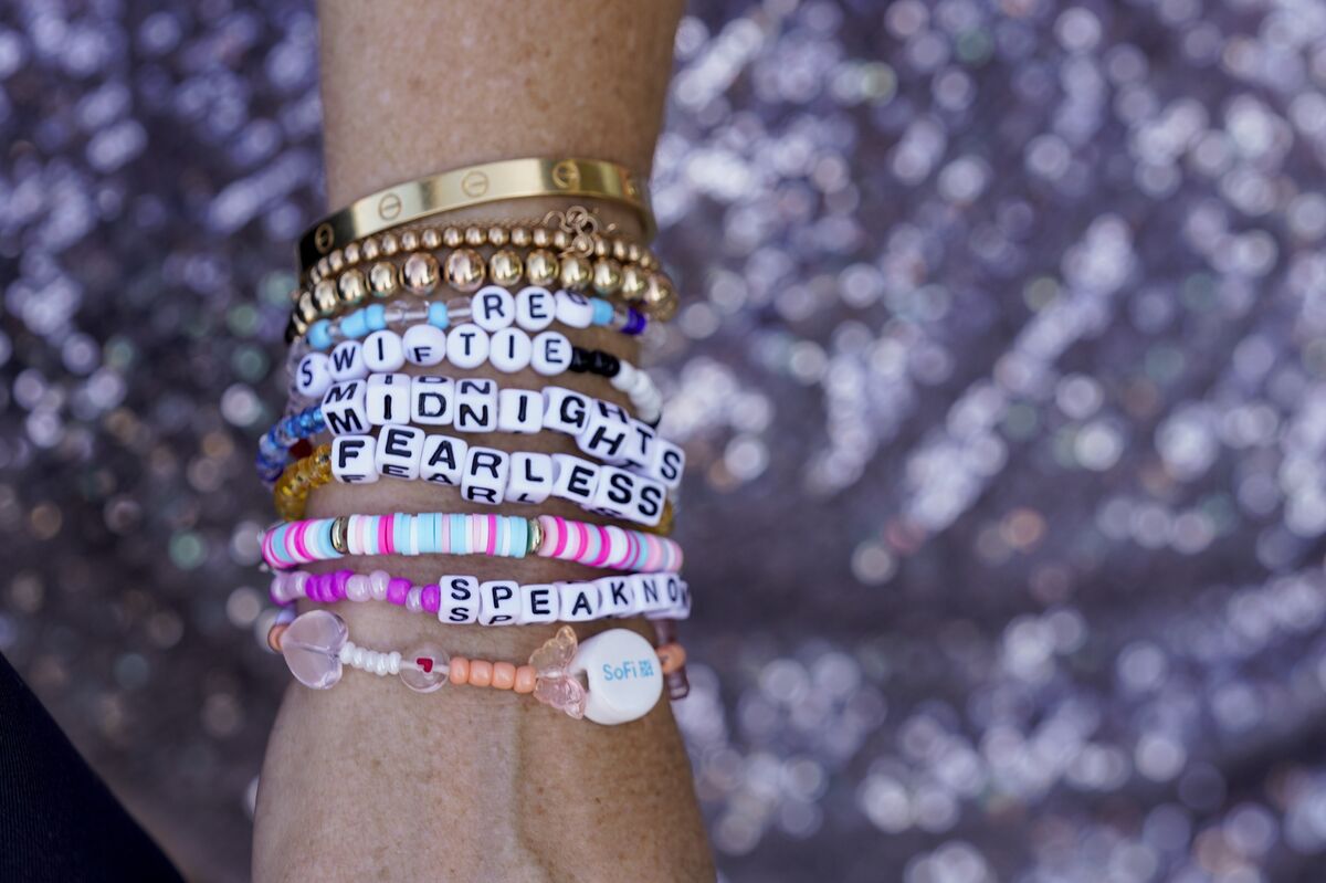 assets.bwbx.io image