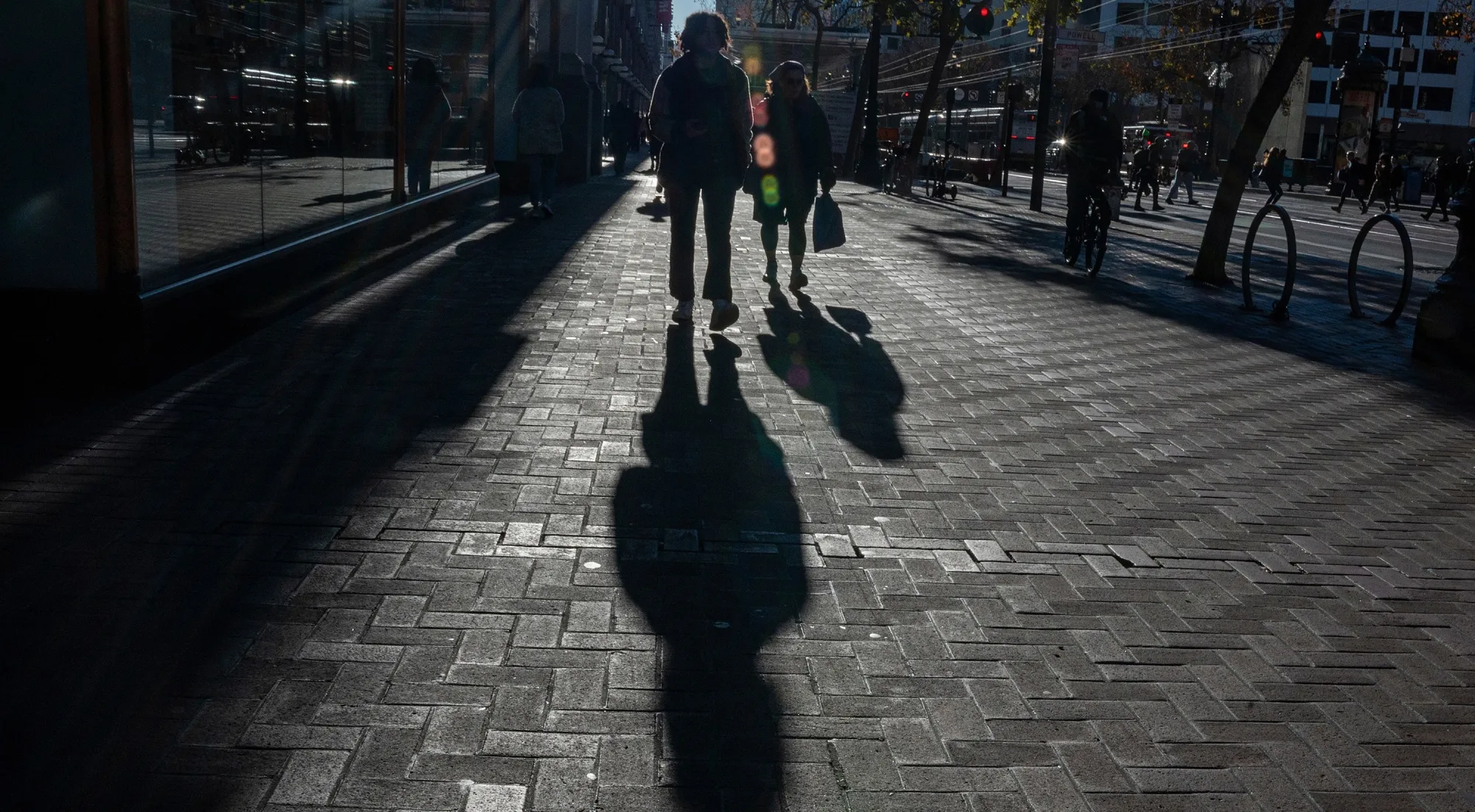 Shoppers on Market Street in San Francisco.&nbsp;US short-term inflation expectations&nbsp;declined to the lowest level in more than a year and consumer sentiment has picked up. But Bloomberg Economics sees trouble ahead.