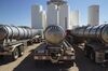 U.S. Oil Industry Prioritizes Output Over Debt 