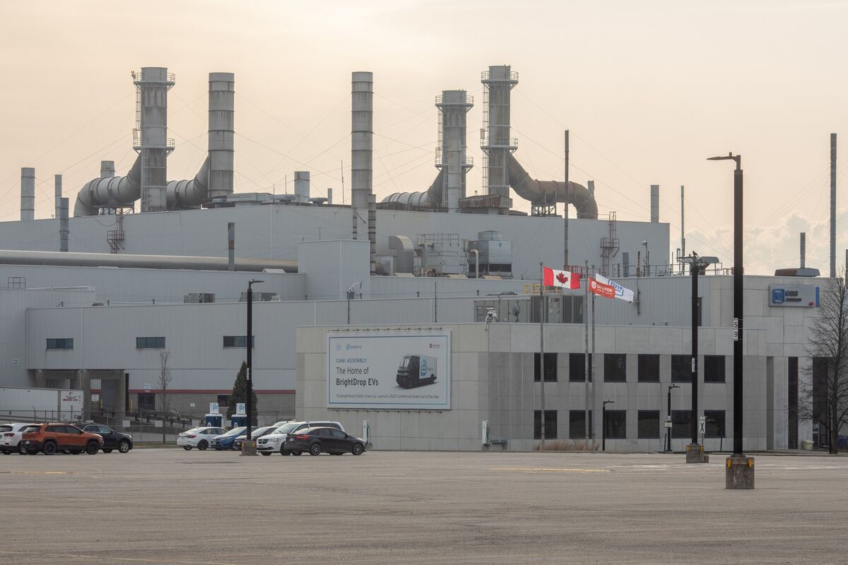 Canada Embraces Asia to Save Auto Heartland Squeezed by US Tariffs