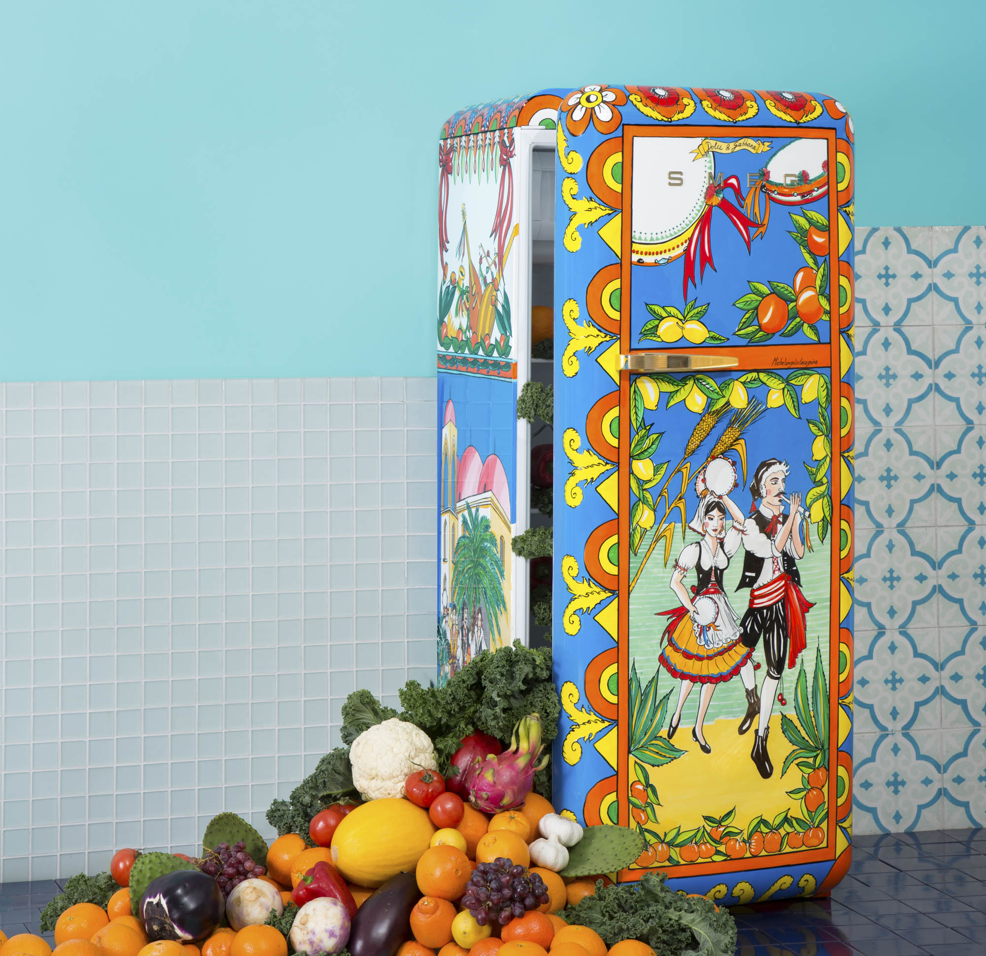 Smeg and Dolce & Gabbana's $50,000 Party Refrigerator - Bloomberg