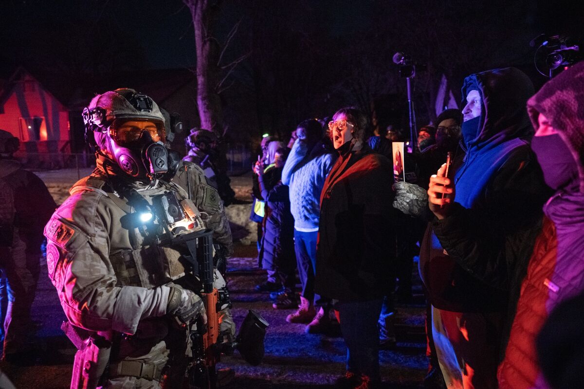 
                            Trump Says He’ll Forgo Sending US Troops to Minnesota For Now