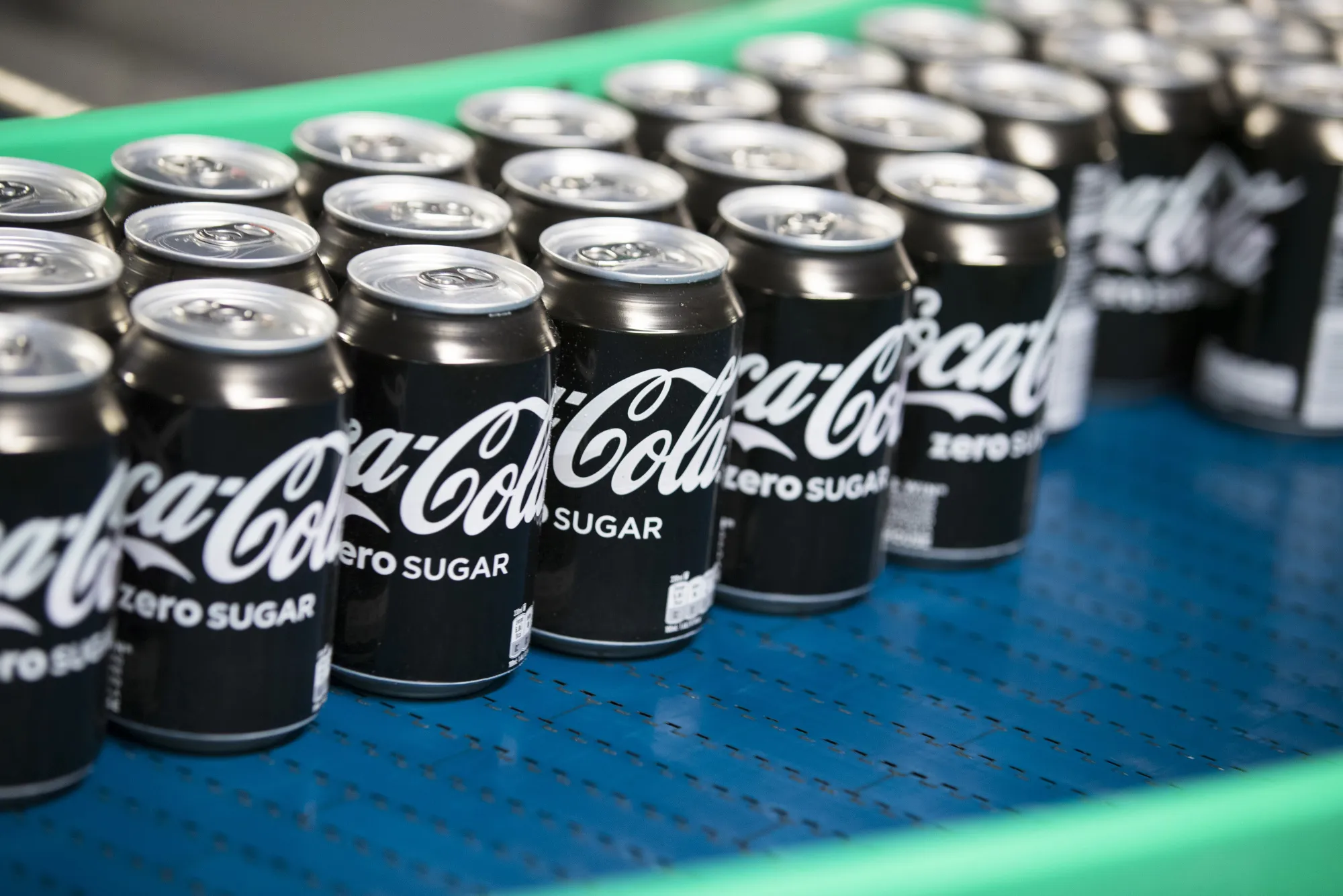 Sealed cans of Coke Zero sugar free soft drink&nbsp;in Dongen, Netherlands.&nbsp;