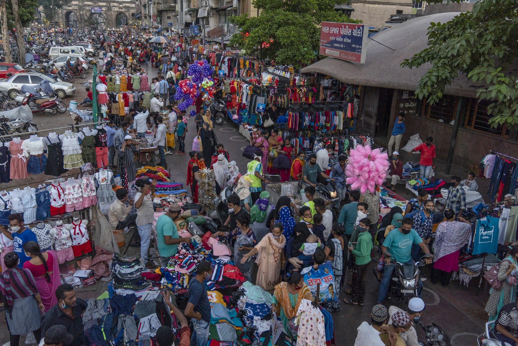 General Economy in Ahmedabad as Modi Urges Virus Precautions Ahead of India’s Festival Season