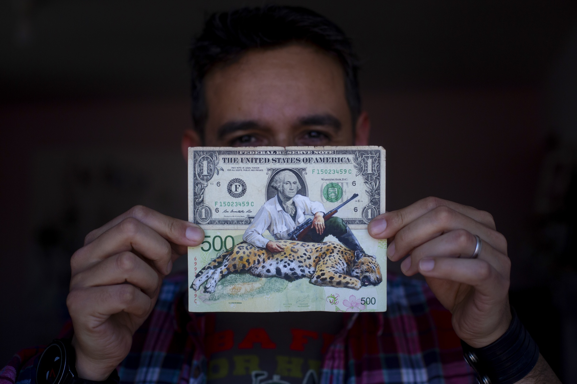 Paintings on pesos illustrate Argentina's currency and inflation woes -  Bloomberg