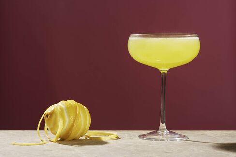 1467755972_summer-cocktail-series-bloomberg-death-in-the-afternoon