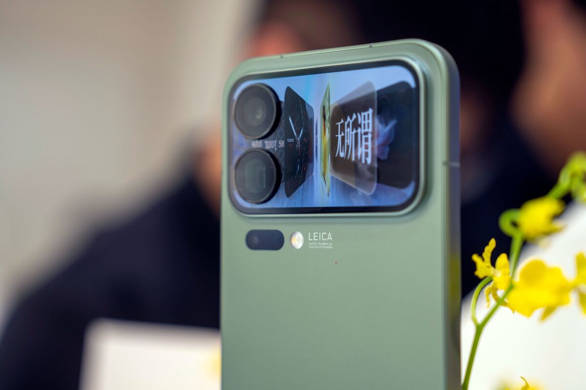 Xiaomi Says New IPhone Rival Outpacing Previous Model at Launch