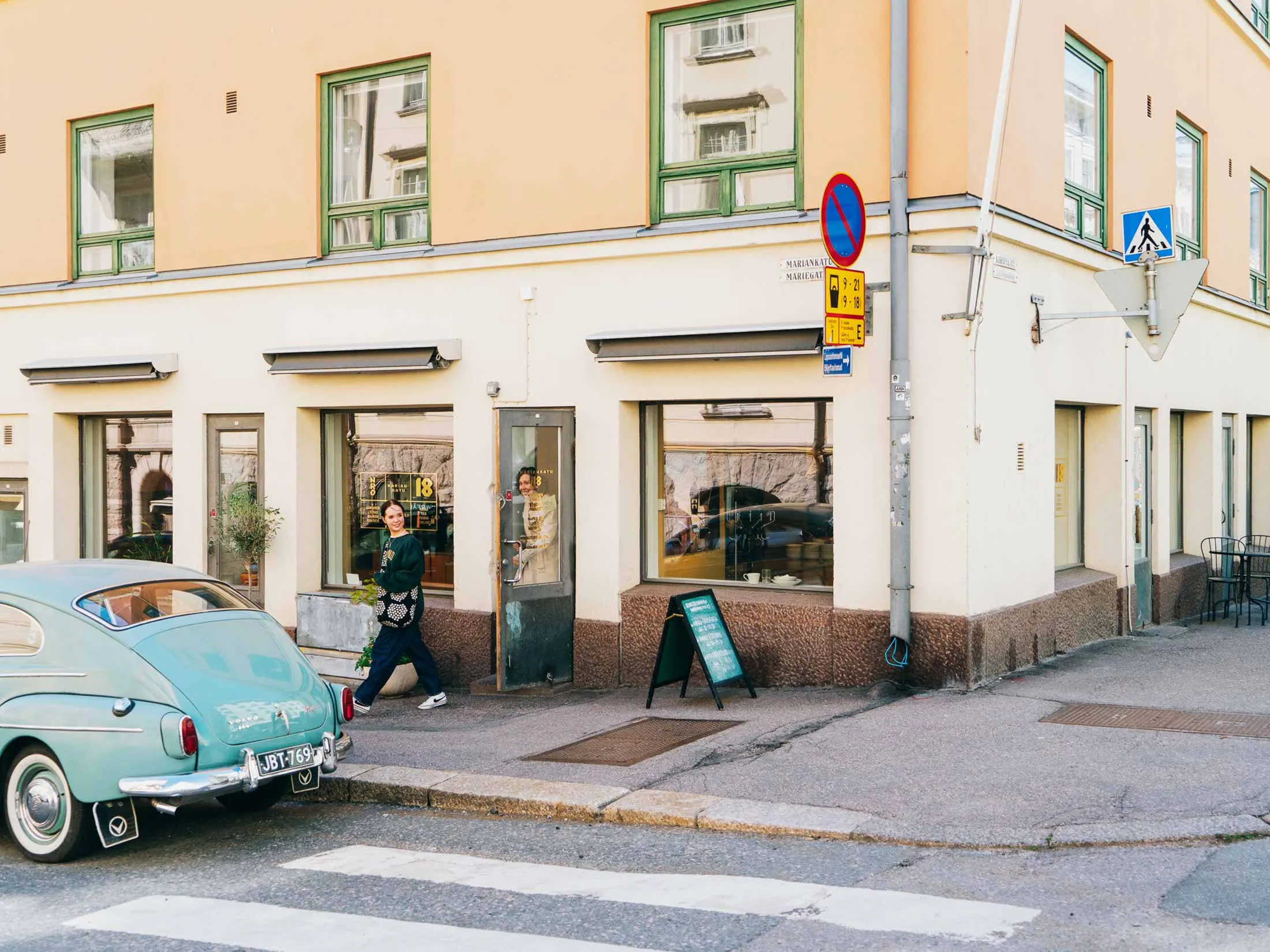 Mariankatu 18 is owned by 40 Helsinki residents.