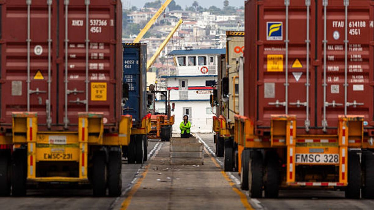 Port of Los Angeles Says Traffic Is Picking Up