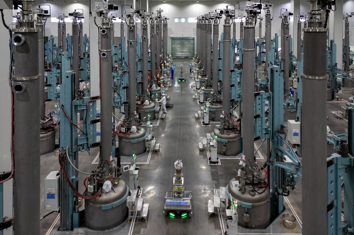 ⚫️ BLOOMBERG: Produttori cinesi di polisilicio uniscono forze per ridurre l'eccesso di capacità nella catena di fornitura solare