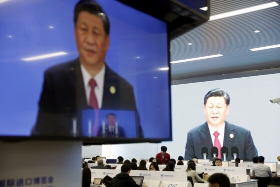 Xi Zeroes In on Trump Trade Deal as China Acts to Steady Markets