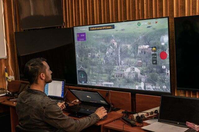A member of the Ukrainian army unit operating reconnaissance drones uses Starlink technology to monitor the positions of Russian forces.