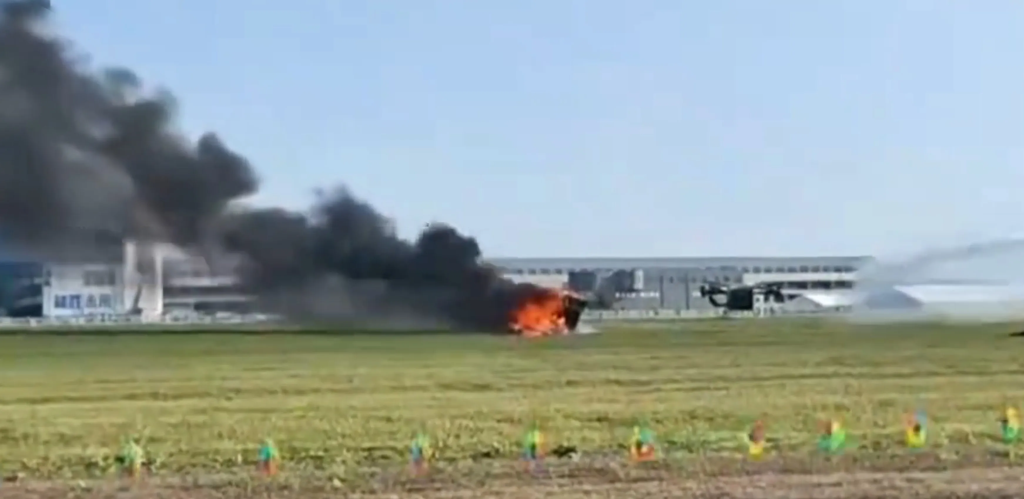 Xpeng Flying Car Ignites at Rehearsal for Air Show in China - Bloomberg