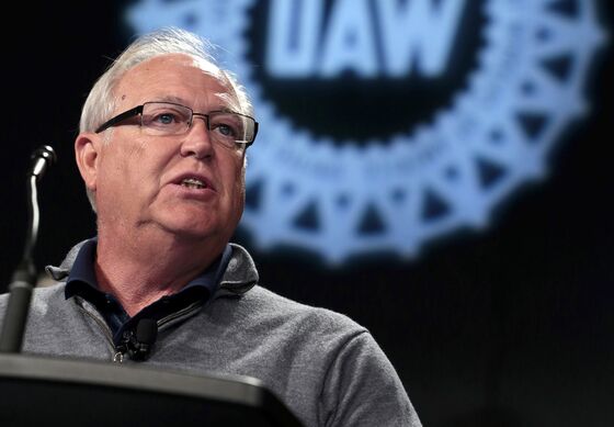 Ex-UAW Chief Is Charged With Conspiracy in Corruption Probe
