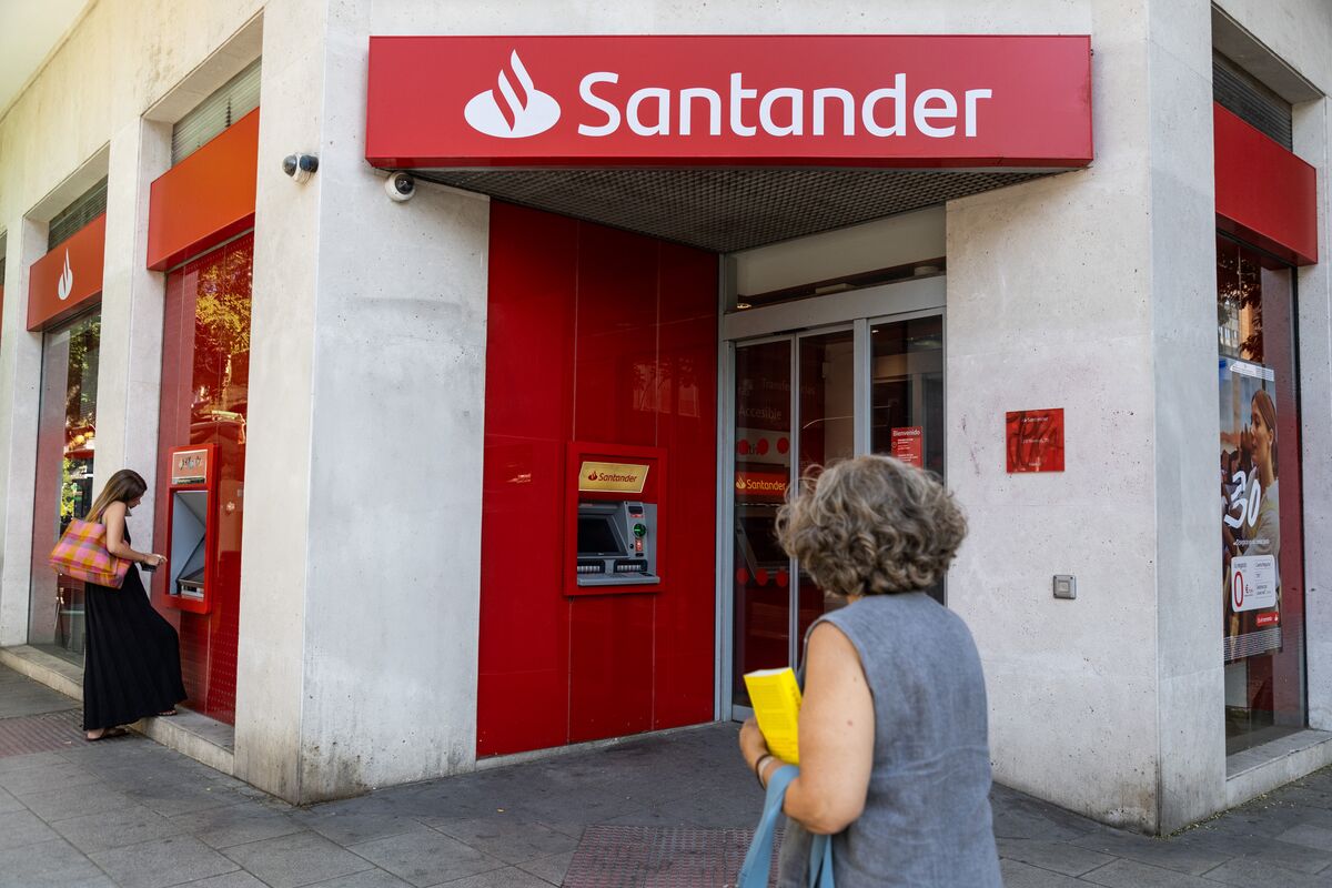Santander Plans Fund to Tap Into Significant Risk Transfer Boom