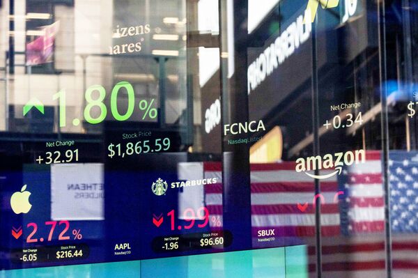 S&P 500 Hits Record on Vietnam Deal as Tech Climbs: Markets Wrap