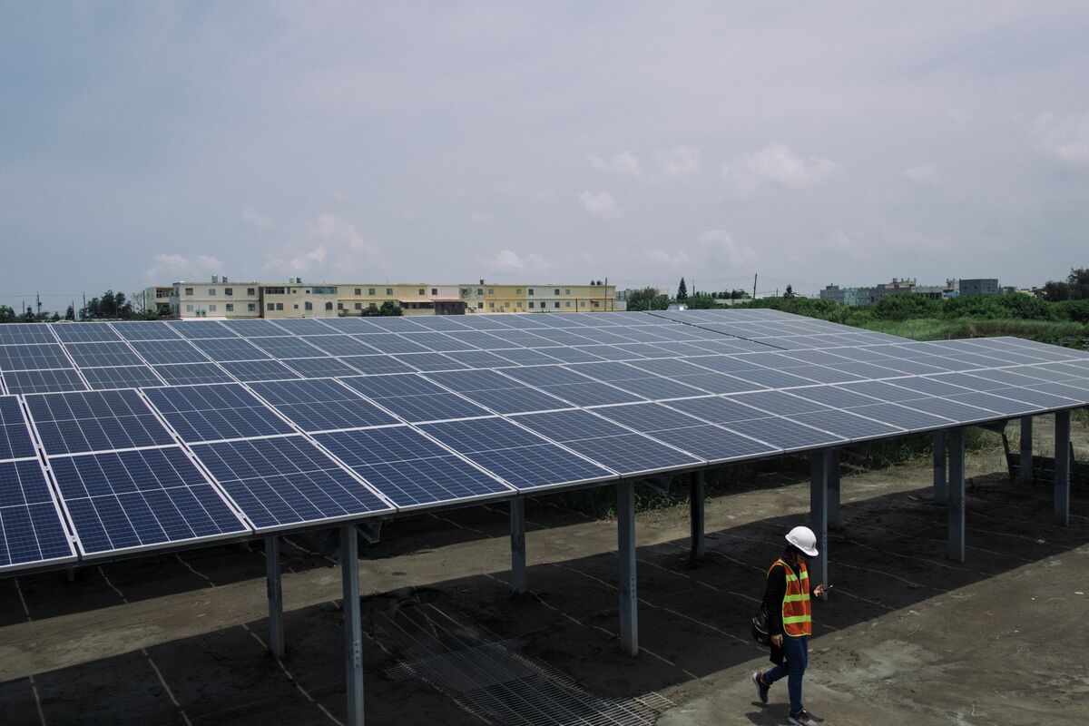 assets.bwbx.io image