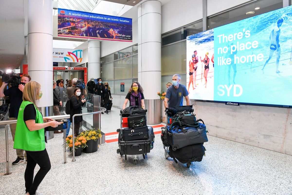 Australia to Allow Quarantine-Free Travel From Singapore - Bloomberg