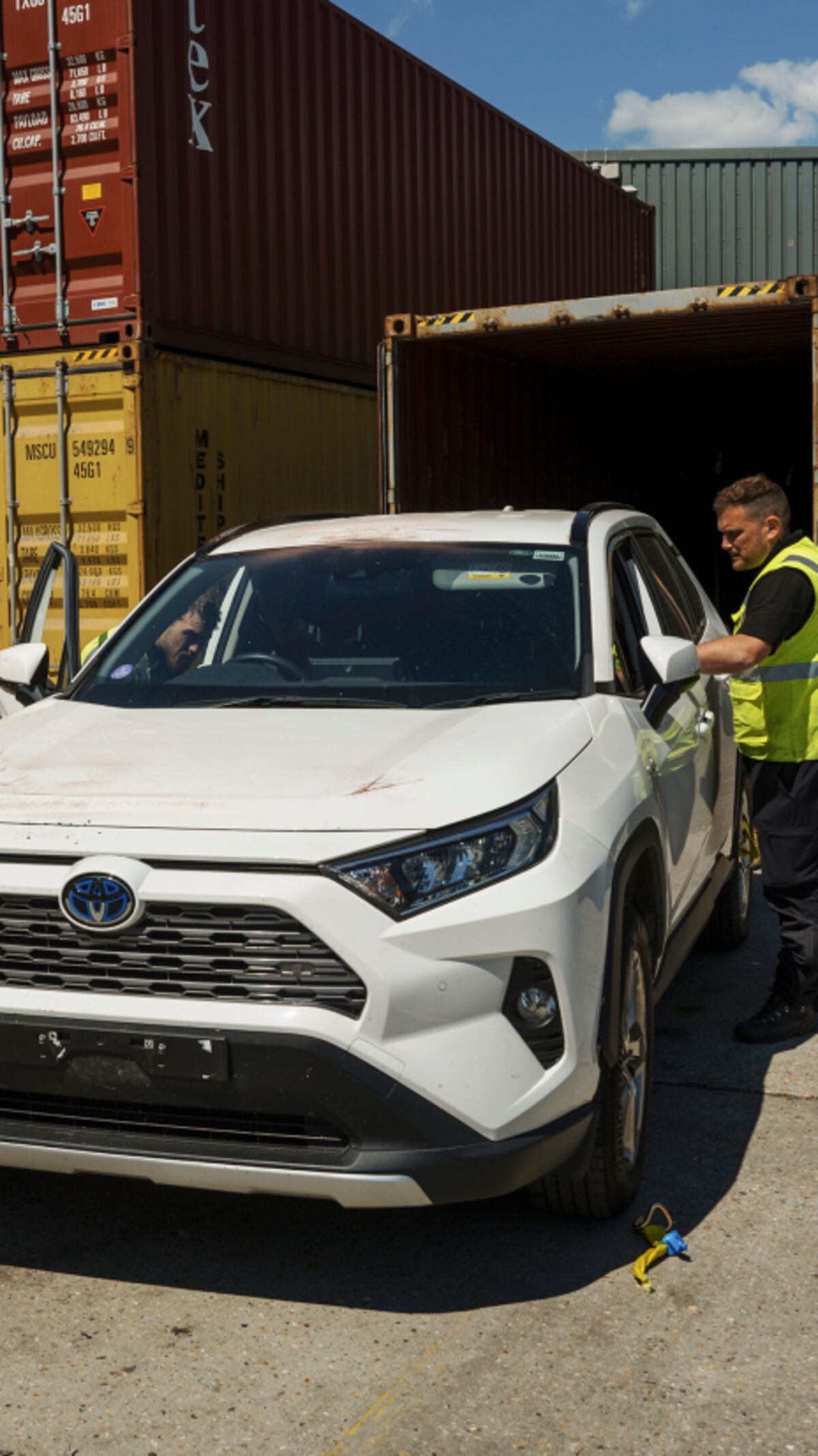 Police Raid Shipping Containers To Tackle UK's Car Theft Crisis