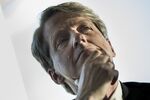 Nobel Laureate Robert Shiller promotes the CAPE Ratio as a better way to assessing how expensive stocks are.
