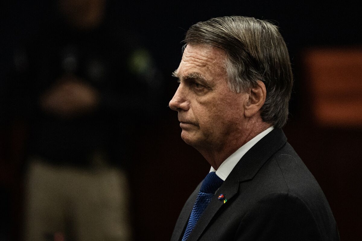 Brazil’s Top Court Upholds Bolsonaro Arrest, Leaving Him Behind Bars