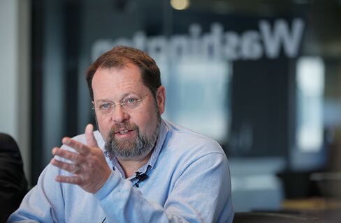 STEVE LATOURETTE