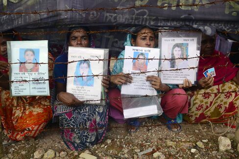 Bangladesh Factory Victims Wait as Compensation Meeting Delayed
