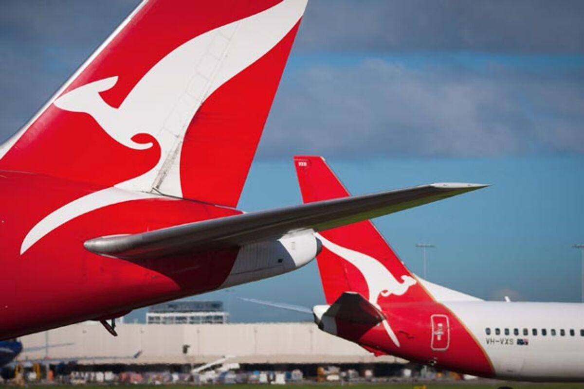 Qantas Reels From A Fare War Down Under - Bloomberg