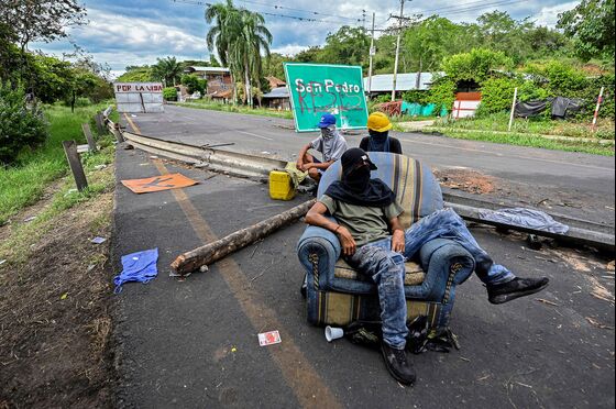 Losses Soar as Unrest Hits Colombian Ports, Mines and Refineries