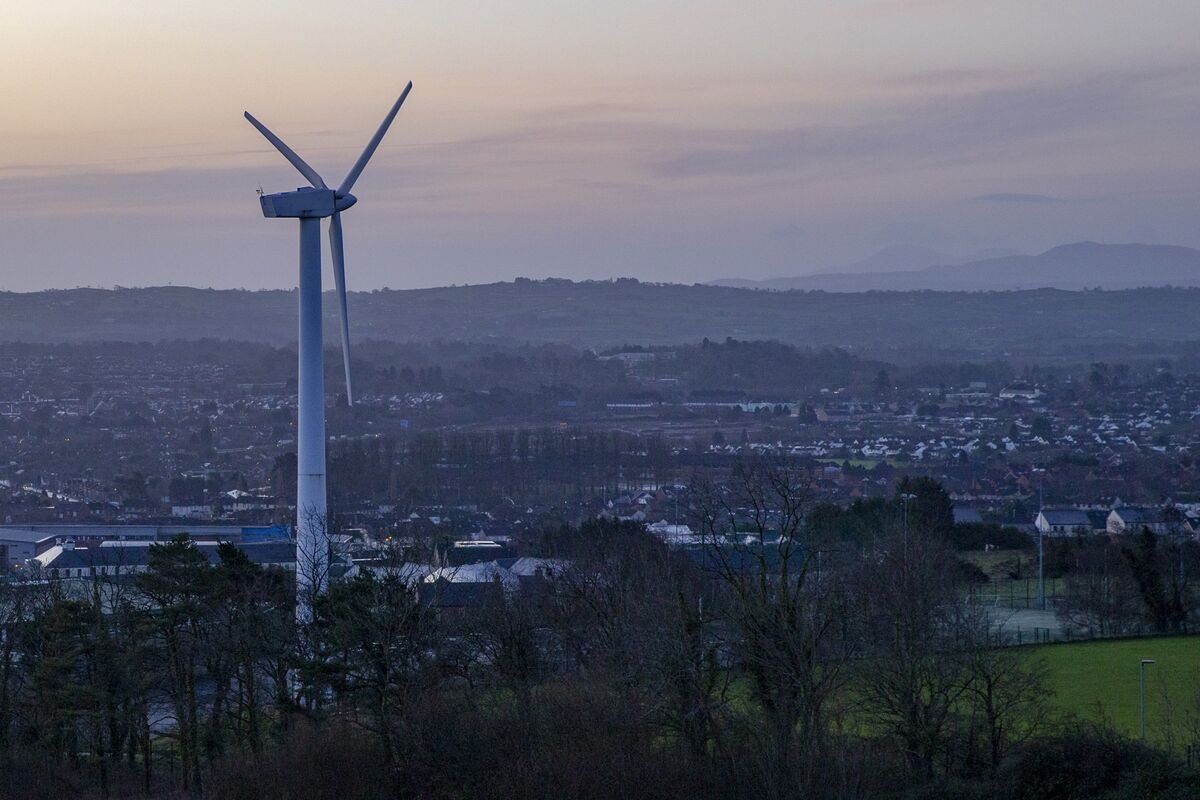 UK Trails Europe in Developing Green Economy, New Study Shows