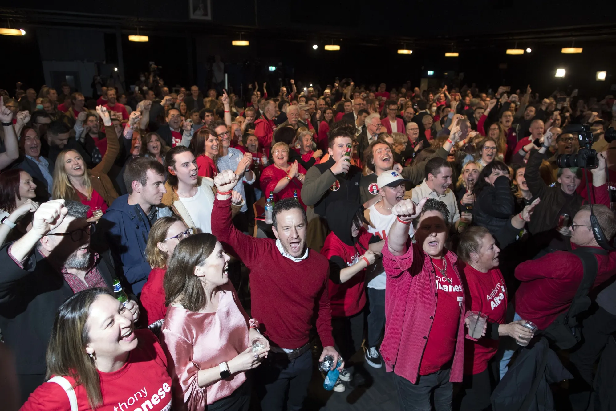 Attendees&nbsp;watch election results&nbsp;during the Labor Party election night event in Sydney, May 21.&nbsp;