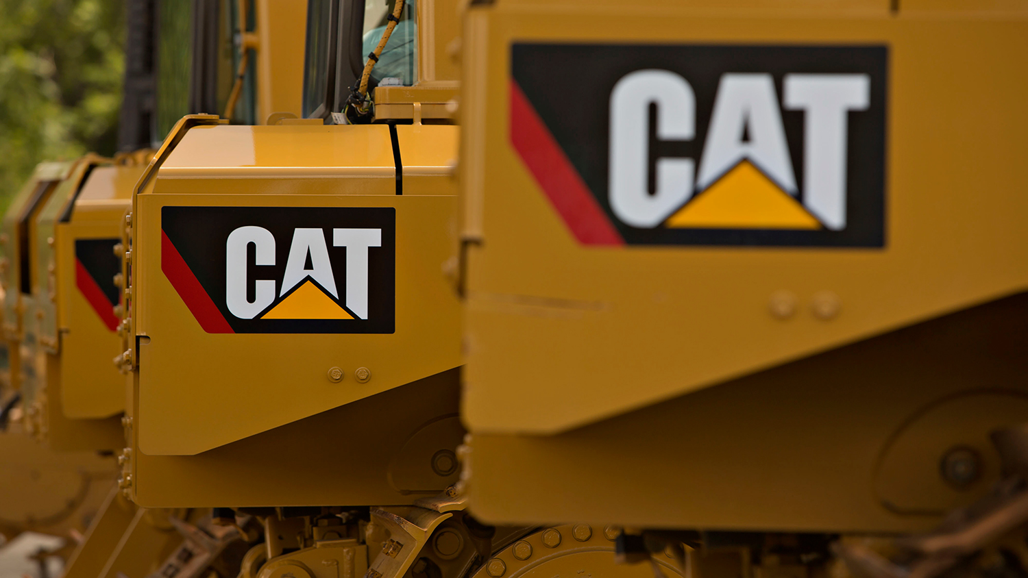 Caterpillar's. Концерн Катерпиллер. Caterpillar марка. Caterpillar техника лого. Бренд Катерпиллер техника.