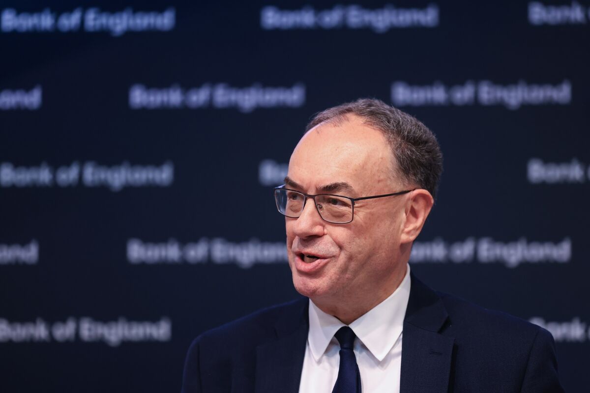 BOE’s Bailey Says AI Will Take Time to Feed Through to Growth